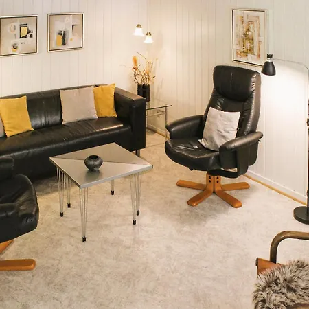 Three-bedroom In Prázdninový dům *