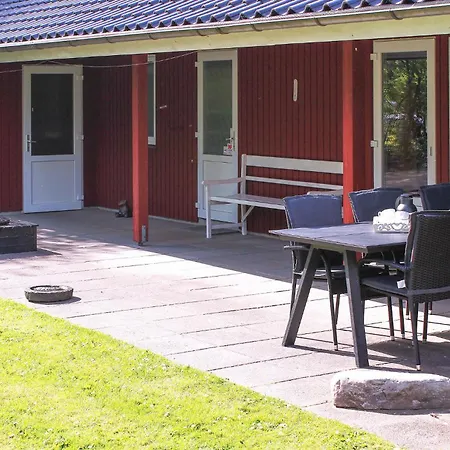 Vakantiehuis Three-bedroom In *