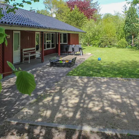 Three-bedroom In Vakantiehuis Ansager